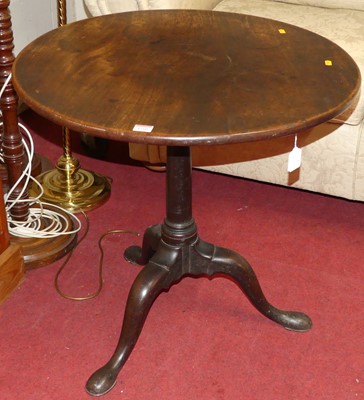 Lot 1260 - A George III mahogany circular tilt-top...