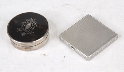 Lot 289 - A George V silver, tortoiseshell and pique...