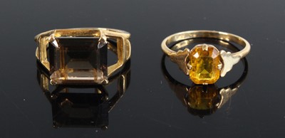 Lot 359 - A 9ct gold citrine set dress, size N, together...