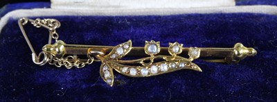 Lot 424 - A 9ct gold seed pearl set safety pin bar...
