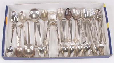 Lot 320 - A collection of loose silver flatware, to...