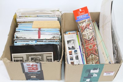 Lot 606 - A collection of postcards, mainly being...