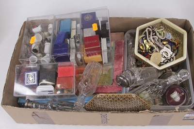 Lot 541 - A collection of miscellaneous items to include...