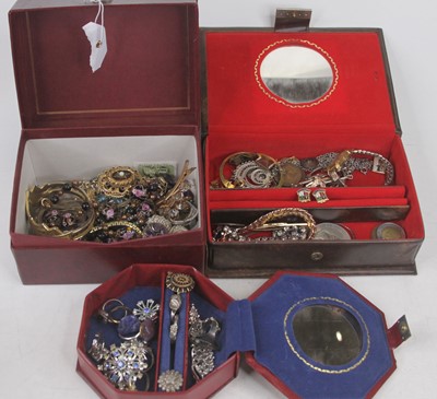 Lot 328 - A collection of costume jewellery, to include...