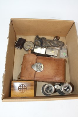 Lot 564 - A collection of miscellaneous items to include...