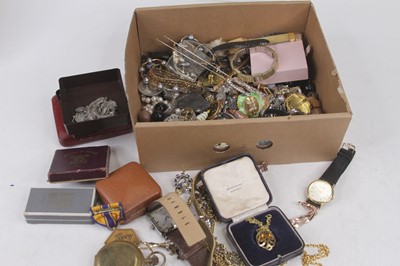 Lot 336 - A collection of miscellaneous items to include...