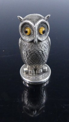 Lot 565 - An early 20th century silver novelty pipe...