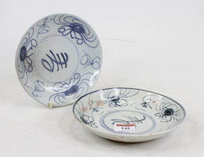 Lot 145 - A Chinese blue and white dish underglaze...