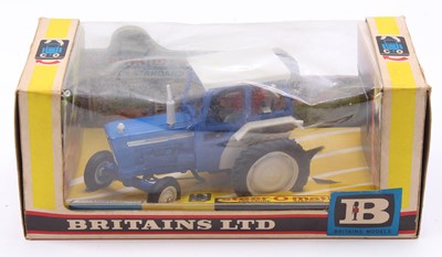 Lot 717 - A Britains No. 9527 Ford 5000 tractor complete...