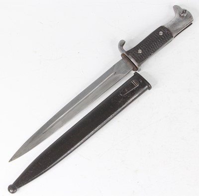 Lot 189 - A German Third Reich K98 dress bayonet, having...