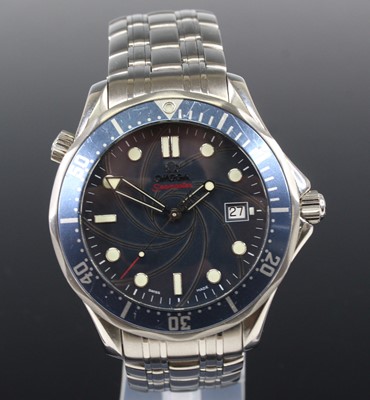 Lot 2261 - A gent's stainless Omega limited edition James...