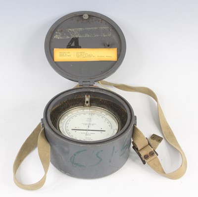 Lot 30 - A Negretti & Zambra Precision Altimeter no....