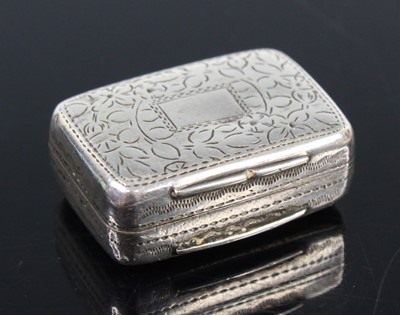 Lot 2075 - A George IV silver vinaigrette, having...