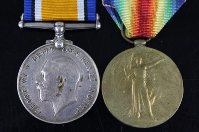 Lot 118 - A WW I British War and Victory pair, naming...
