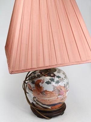 Lot 8 - A 20th century Chinese porcelain table lamp,...