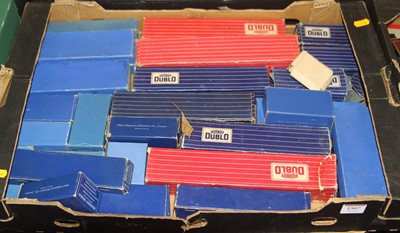 Lot 1507 - One tray containing a quantity of vintage...