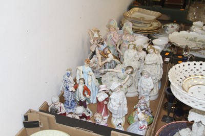 Lot 739 - A collection of Victorian and later pottery...