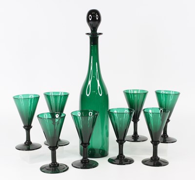 Lot 1122 - A set of eight Bristol green drinking...