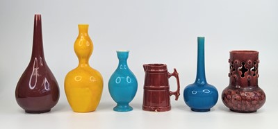 Lot 44 - A collection of Arts & Crafts and later art...