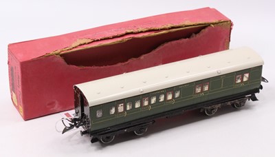 Lot 308 - 1937-41 Hornby No.2 Southern green, brake...