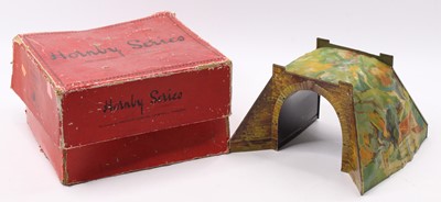 Lot 334 - 1931-2 Hornby metal tunnel, tin-printed as...