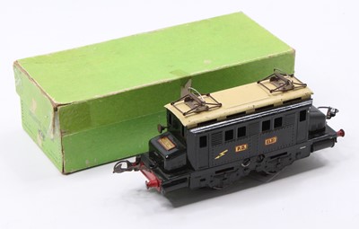 Lot 351 - French Serie Hornby electric outline 0-4-0...