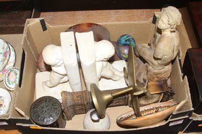 Lot 69 - Miscellaneous items to include a terracotta...