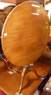 Lot 1302 - A mahogany circular tilt-top pedestal tripod...