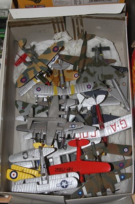 Lot 1530 - A quantity of modern issue diecast aeroplanes,...