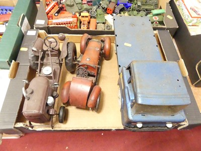 Lot 1571 - A box containing three modern tinplate vehicles