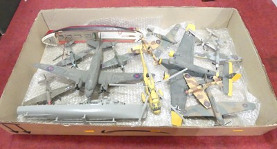 Lot 1579 - Three boxes of made plastic kit aeroplanes