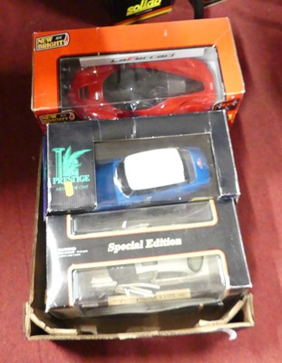 Lot 1613 - A box of mixed modern diecast to include a...