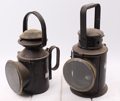 Lot 132 - A railway interest hand lamp group, one...