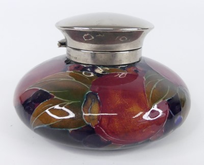 Lot 4 - An early 20th century Moorcroft Pomegranate...