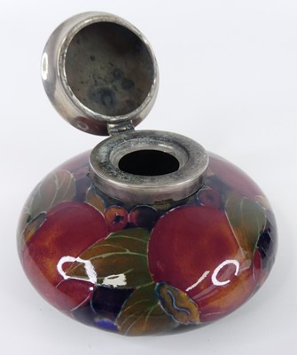 Lot 4 - An early 20th century Moorcroft Pomegranate...