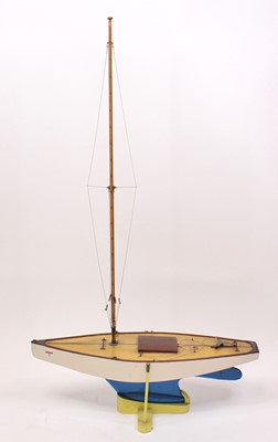 Lot 91 - A very well made 1960s wooden hull pond yacht,...