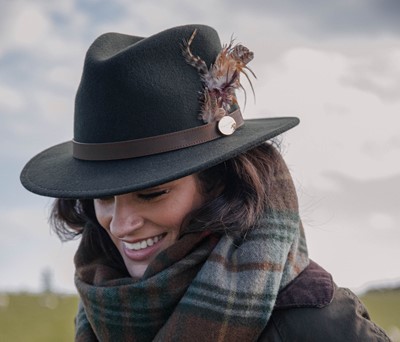 Lot 21 - Hicks & Brown The Suffolk Fedora in Dark Brown...