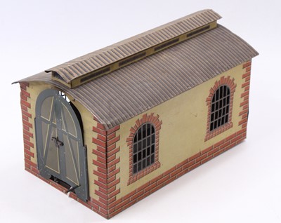 Lot 136 - Bing single road 0-gauge engine shed, cream...