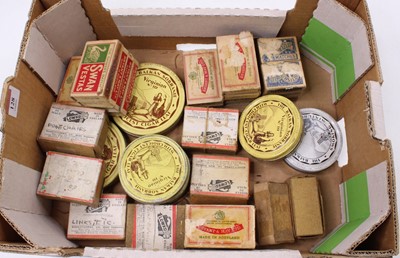 Lot 128 - Tray of component parts to make track, mainly...