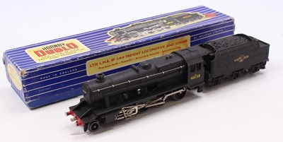 Lot 578 - LT25 Hornby-Dublo 3-rail 2-8-0 loco & tender...