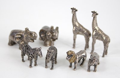 Lot 86 - A collection of eight contemporary miniature...