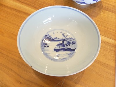 Lot 2377 - A pair of Chinese export blue and white...