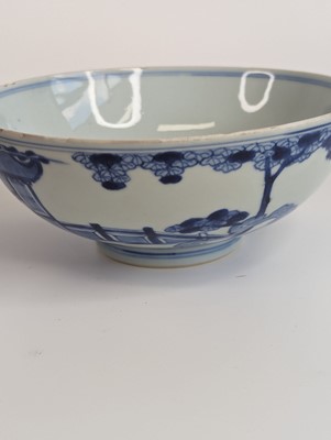 Lot 2377 - A pair of Chinese export blue and white...