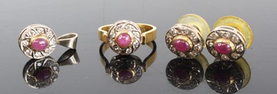 Lot 2495 - An 18ct gold ruby & diamond garniture...