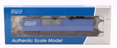 Lot 535 - Dapol B800 00 gauge Track cleaner with UK...
