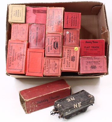 Lot 315 - Fifteen Hornby 0-gauge wagons, mix of pre &...