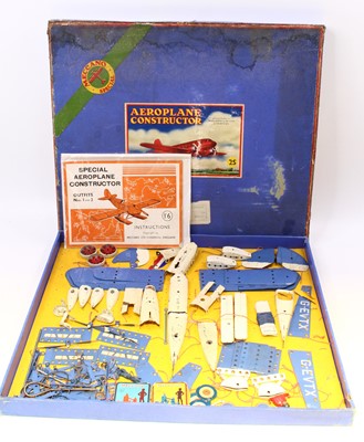 Lot 1971 - An original Meccano No.2S Aeroplane...