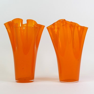 Lot 590 - A collection of coloured glassware and...