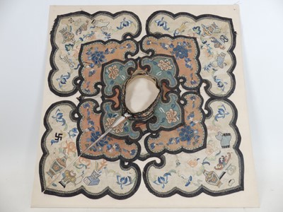 Lot 1121 - An early 20th century Chinese embroidered...