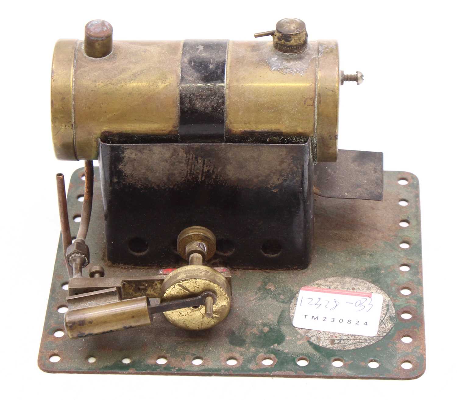 Lot 23 - An unboxed Bowman or similar stationary steam...